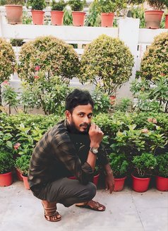 Ashiq - Male escort in Doha Photo 4 of 6