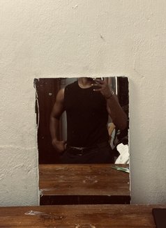Ashiq - Male escort in Colombo Photo 2 of 2