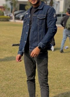 Ashish - Male escort in Ahmedabad Photo 3 of 3