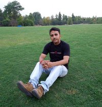 Ashish Pandey - masseur in New Delhi
