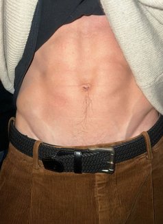 Ashitaka - Male companion in Paris Photo 2 of 2