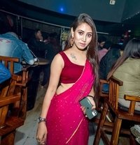 Ashleeen - Transsexual escort in Bangalore Photo 5 of 17