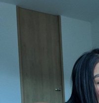 Ashley - escort in Frankfurt