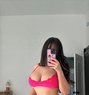 Ashley - escort in Tokyo Photo 1 of 3