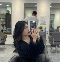 Ashley - escort in Shanghai Photo 2 of 4