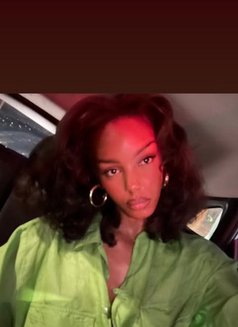 Ashley - escort in Muscat Photo 3 of 4