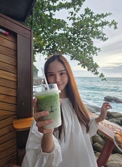 Ashley - Masajista in Phuket Photo 6 of 6