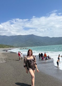 Ashley fFox Fox - Transsexual escort in Fujairah Photo 5 of 6