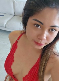Ashley - puta in Dubai Photo 1 of 8