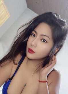 Ashley - escort in Hong Kong Photo 4 of 4