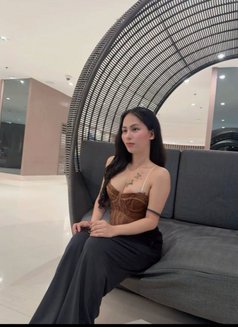 Ashley - puta in Taipei Photo 4 of 5