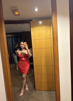 Ashley - Transsexual escort in Al Ain Photo 14 of 14