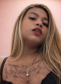 Ashley - Transsexual escort in Makati City Photo 5 of 10