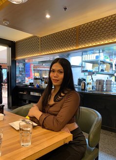 Ashley (Transgender Massage Therapist) - Acompañantes transexual in Makati City Photo 2 of 6