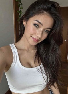 Ashley Harper - escort in Taipei Photo 3 of 6