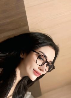 Ashley - escort in Jakarta Photo 3 of 5