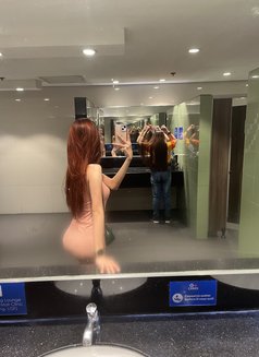Ashley Santos - Transsexual escort in Manila Photo 7 of 10
