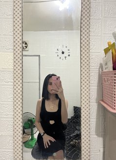 Ashley Santos - Transsexual escort in Manila Photo 10 of 10