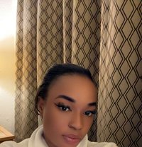 Ashley - escort in Abidjan