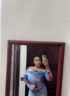 Ashley - puta in Abidjan Photo 3 of 6