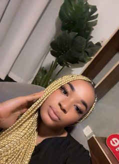 Ashley - puta in Abidjan Photo 5 of 6