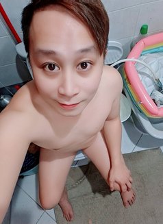 Ashleydose25 - Male escort in Abu Dhabi Photo 3 of 3