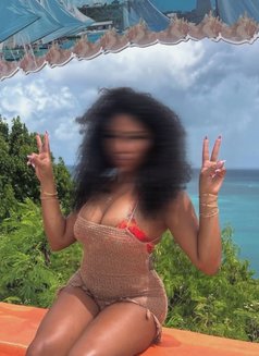 Ashleymea - escort in Dakar Photo 4 of 7