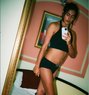 Ashnoor Crossy - Acompañantes transexual in Jaipur Photo 1 of 2