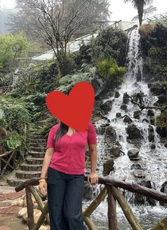 Ashnoor kaur Independent - puta in Gurgaon Photo 7 of 9