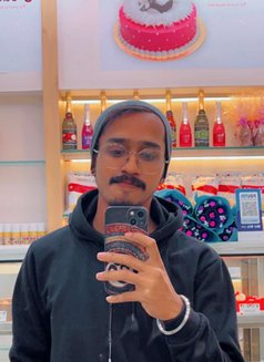 Ashoo - Male escort in Mumbai Photo 5 of 5