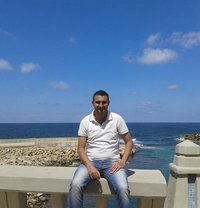 Ashraf - Male escort in Cairo