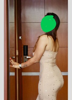 Ashu Chaudhary - escort in New Delhi Photo 3 of 5