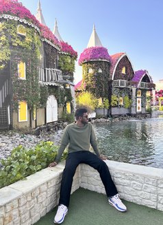 Ashu From Mumbai - Male escort in Mumbai Photo 2 of 4