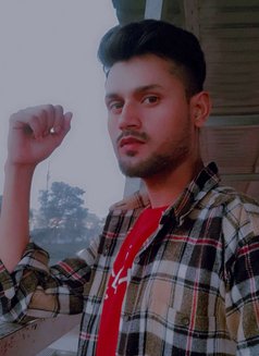 Ashu - Acompañantes masculino in Gurgaon Photo 9 of 9