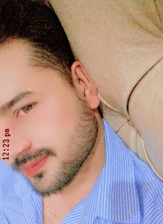 Md aashu - Acompañantes masculino in Gurgaon Photo 14 of 15