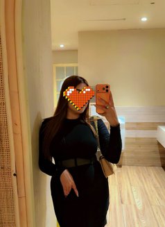 Ashwaria - escort in Dubai Photo 1 of 3