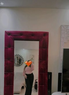 Ashwaria - escort in Dubai Photo 2 of 3