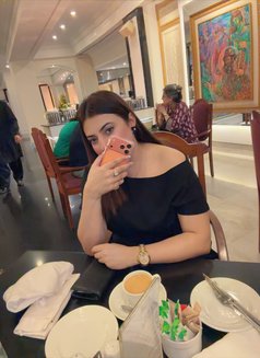 Ashwaria - escort in Dubai Photo 3 of 4