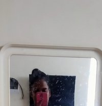 Ashy Honey - puta in Chennai