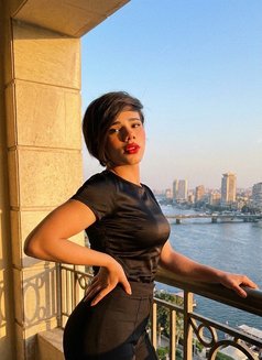Asia - Acompañantes transexual in Cairo Photo 3 of 5