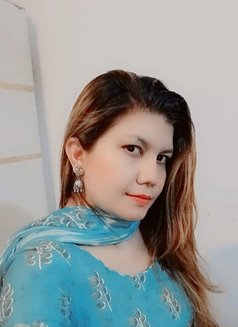 Asia kkhan Pakistani out call - masseuse in Muscat Photo 4 of 8