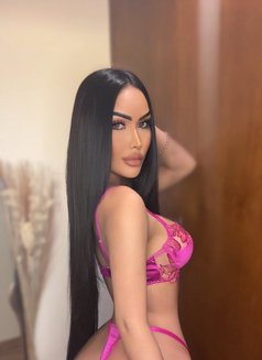 Asia - Transsexual escort in Riyadh Photo 4 of 13