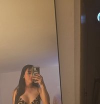 Asian Both Mistress W/ Poppers - Transsexual escort in Abu Dhabi