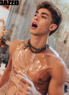 ASIAN Cody Hurrac - Acompañantes masculino in Dubai Photo 4 of 4