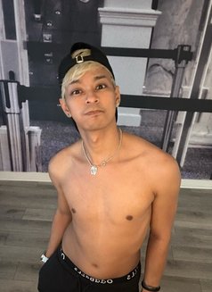 Asian Fick - Male escort in İstanbul Photo 2 of 12