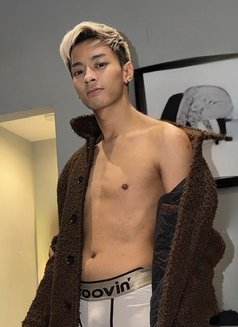 Asian Fick - Male escort in İstanbul Photo 3 of 12
