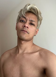 Asian Fick - Male escort in İstanbul Photo 6 of 12