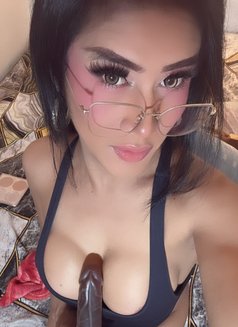 Asian Fully Functional Belle - Acompañantes transexual in Manila Photo 12 of 17
