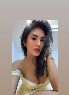 Asian Fully Functional Ts Belle - Acompañantes transexual in Bangkok Photo 12 of 14