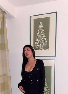 Asian HUGECOCK ASIAN TS KAYE - Acompañantes transexual in Bangkok Photo 15 of 17